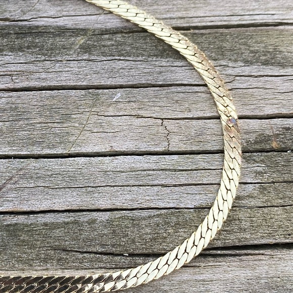 Gold plated bracelet fits up to 8” wrist - New - Picture 11 of 12